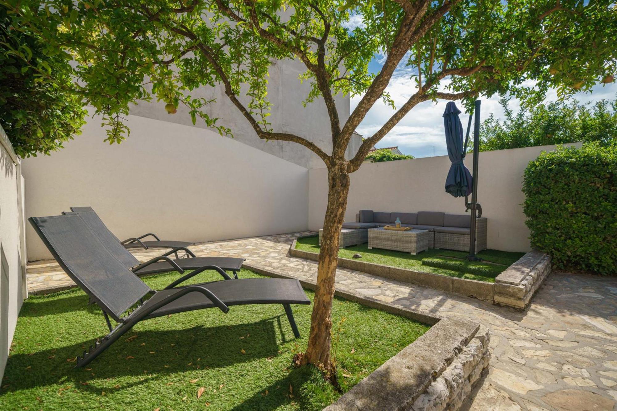 Holiday Home Oliva Водице Экстерьер фото
