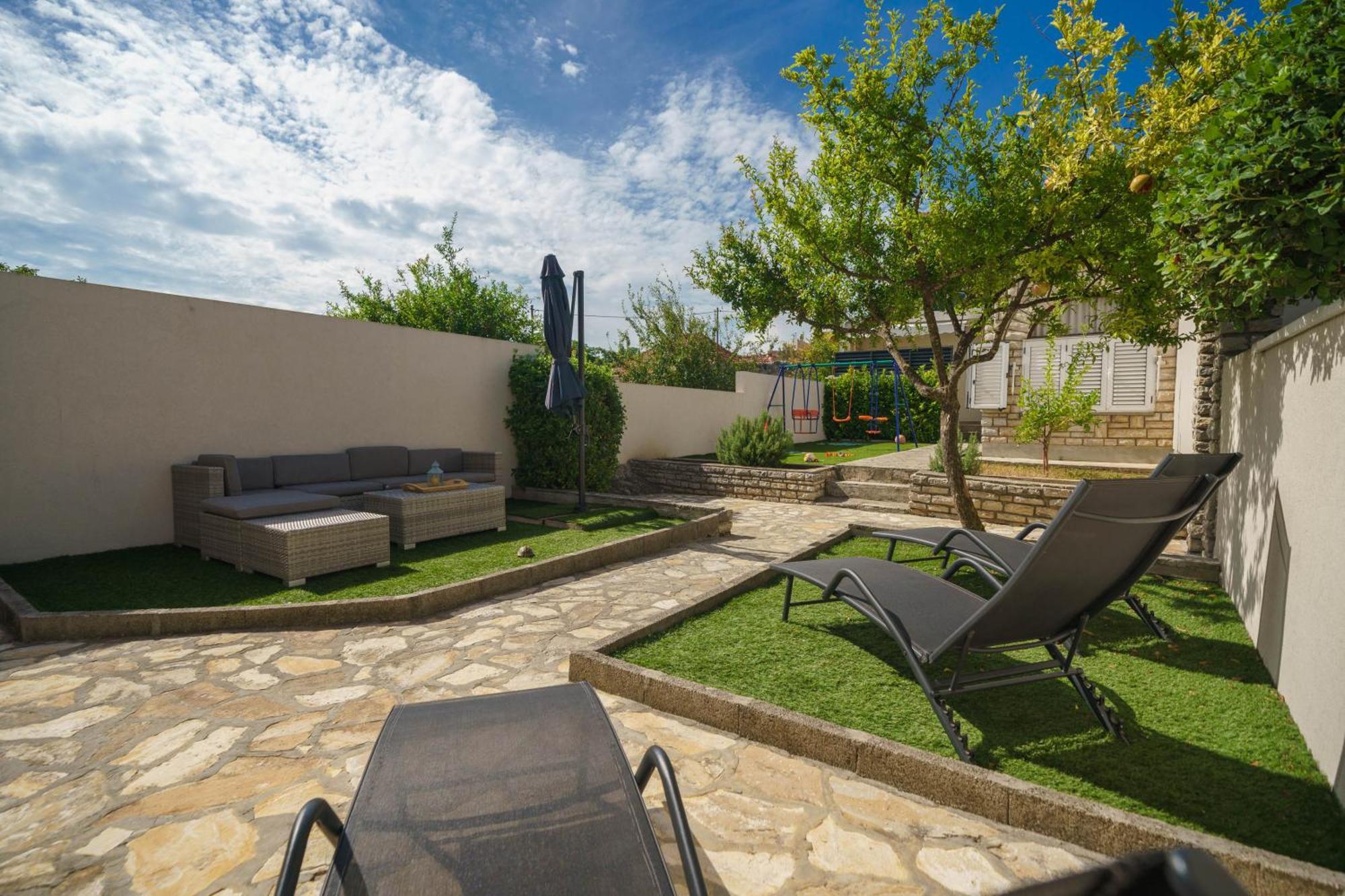 Holiday Home Oliva Водице Экстерьер фото